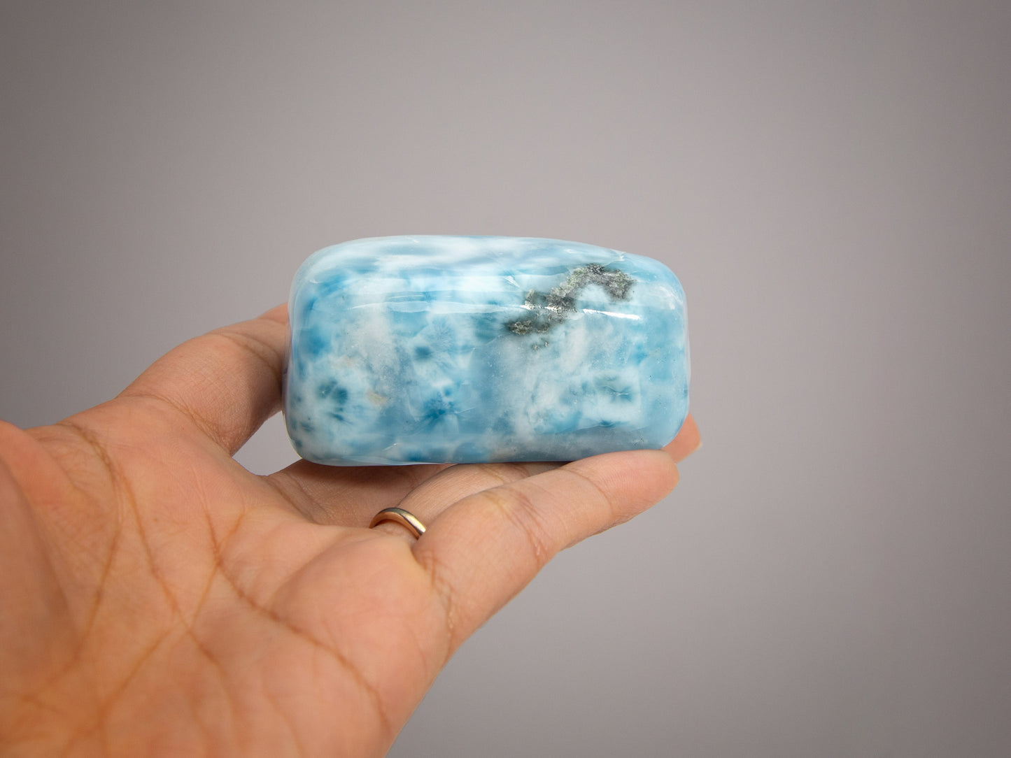 Larimar Stone Freeform, Isla