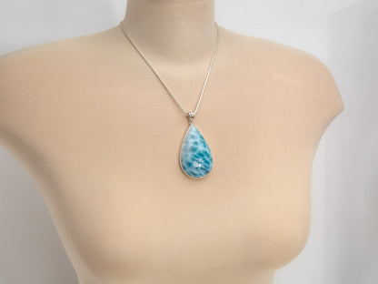 Larimar Pendant, Lima