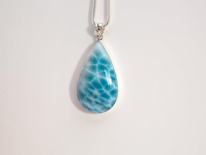 Larimar Pendant, Lima