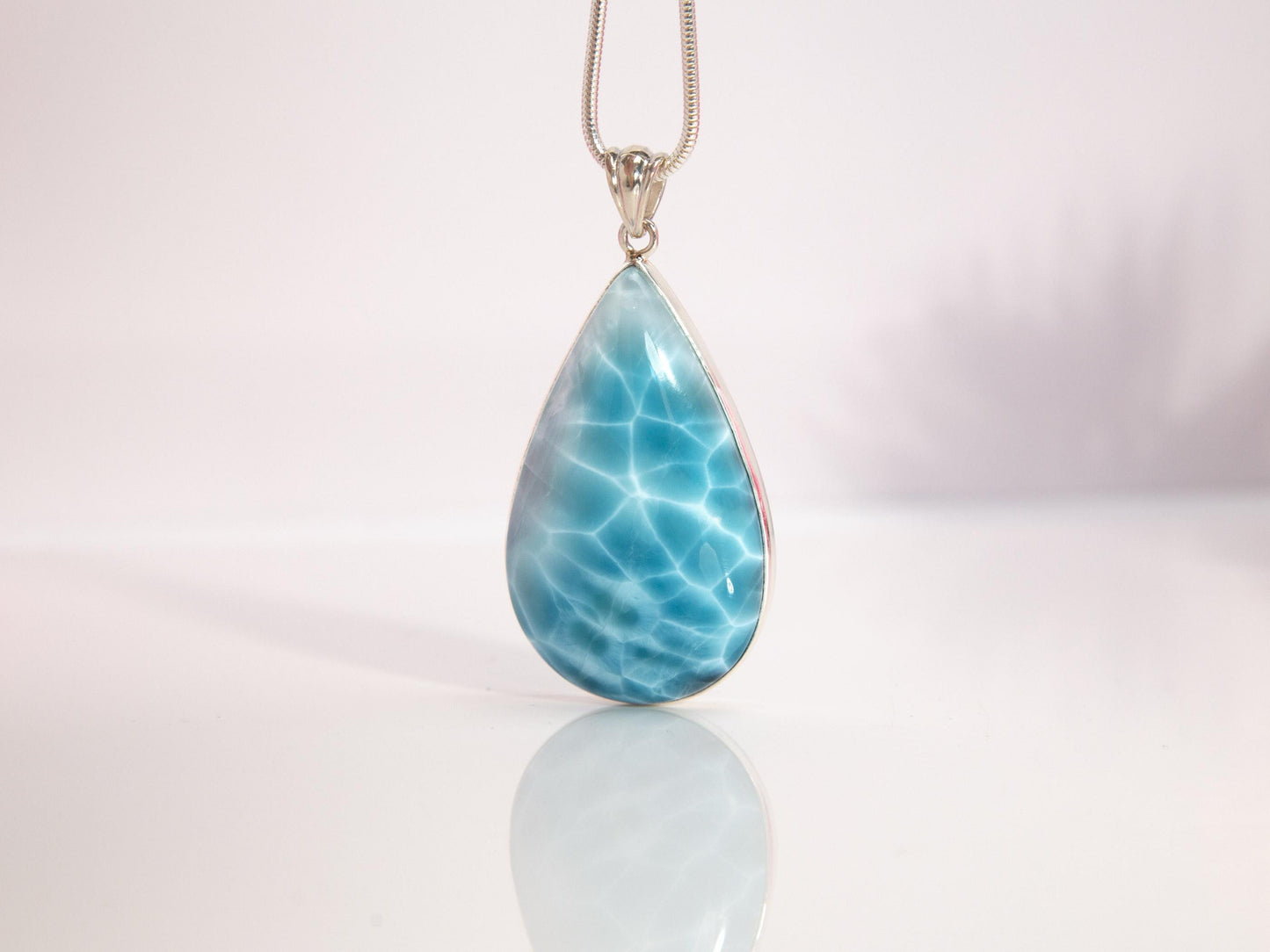 Larimar Pendant, Lima